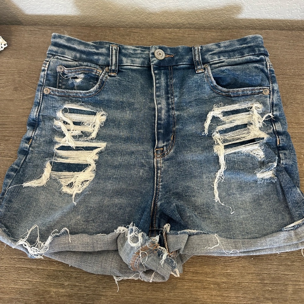 Women’s American Eagle Blue Distressed High Wasted Jean Shorts